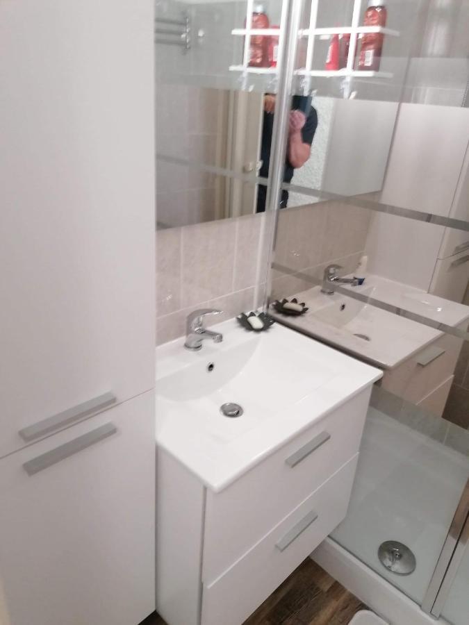 Studio Vue Sur La Mer Au 6Eme Et Dernier Etage Canet-en-Roussillon Bagian luar foto