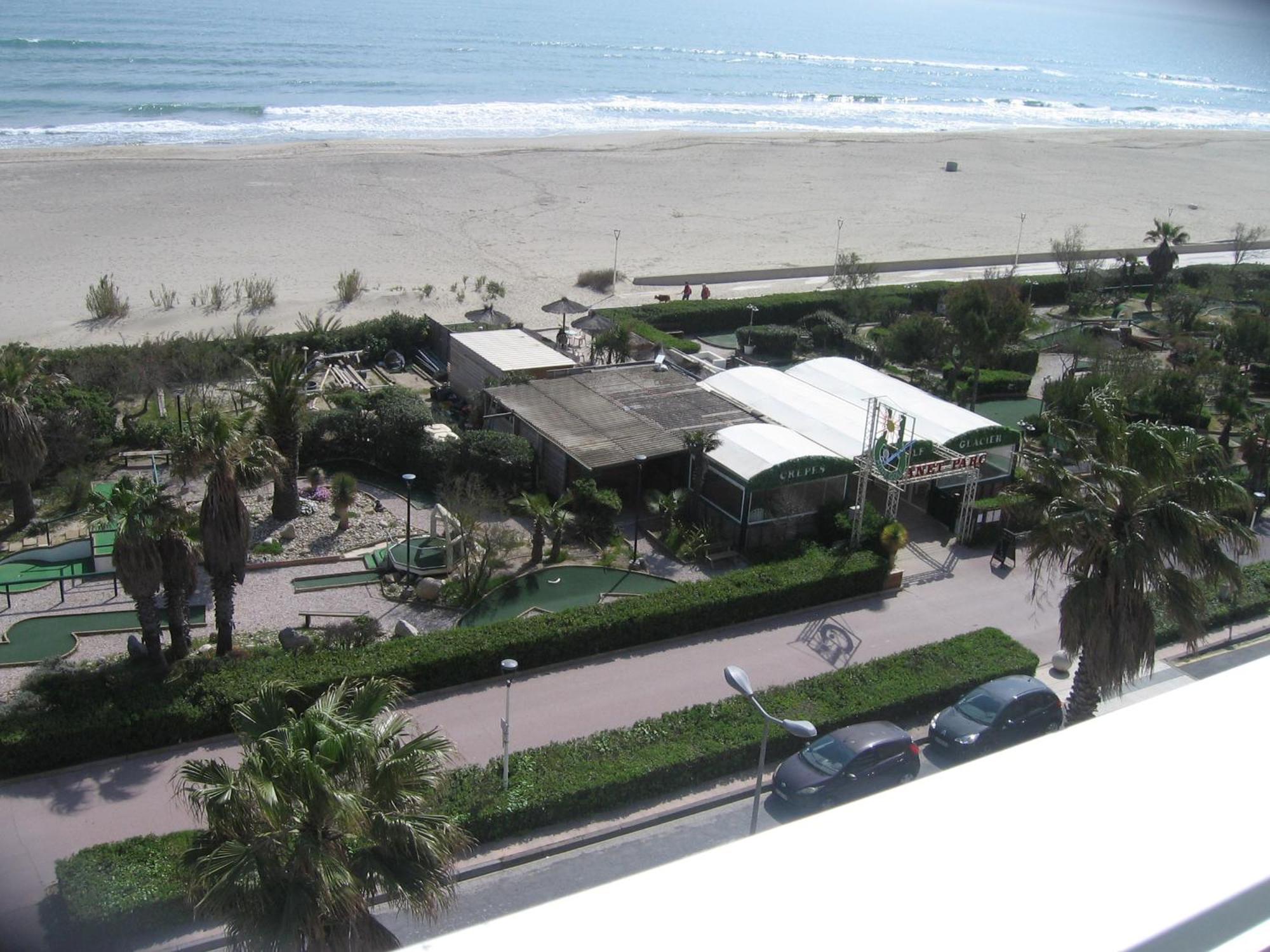 Studio Vue Sur La Mer Au 6Eme Et Dernier Etage Canet-en-Roussillon Bagian luar foto
